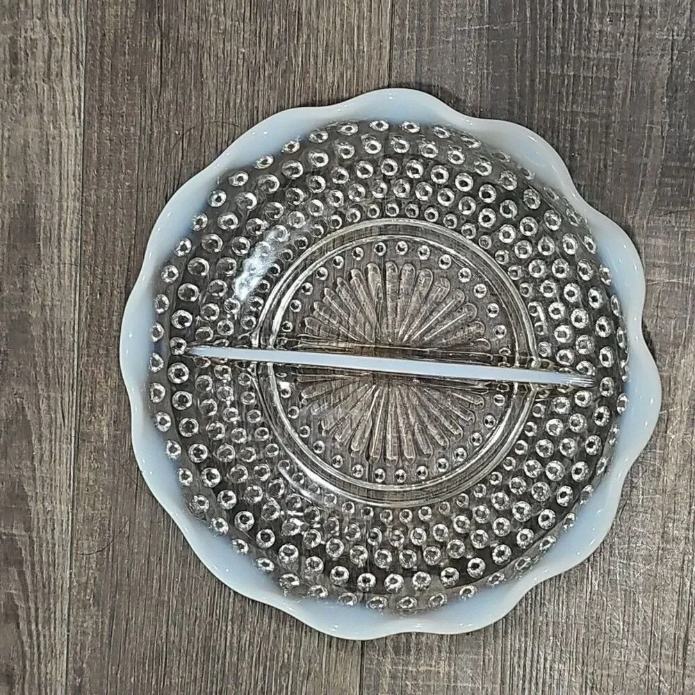 Vtg Anchor Hocking Hobnail French White Opalescent Moonstone Divided Dish Candy
